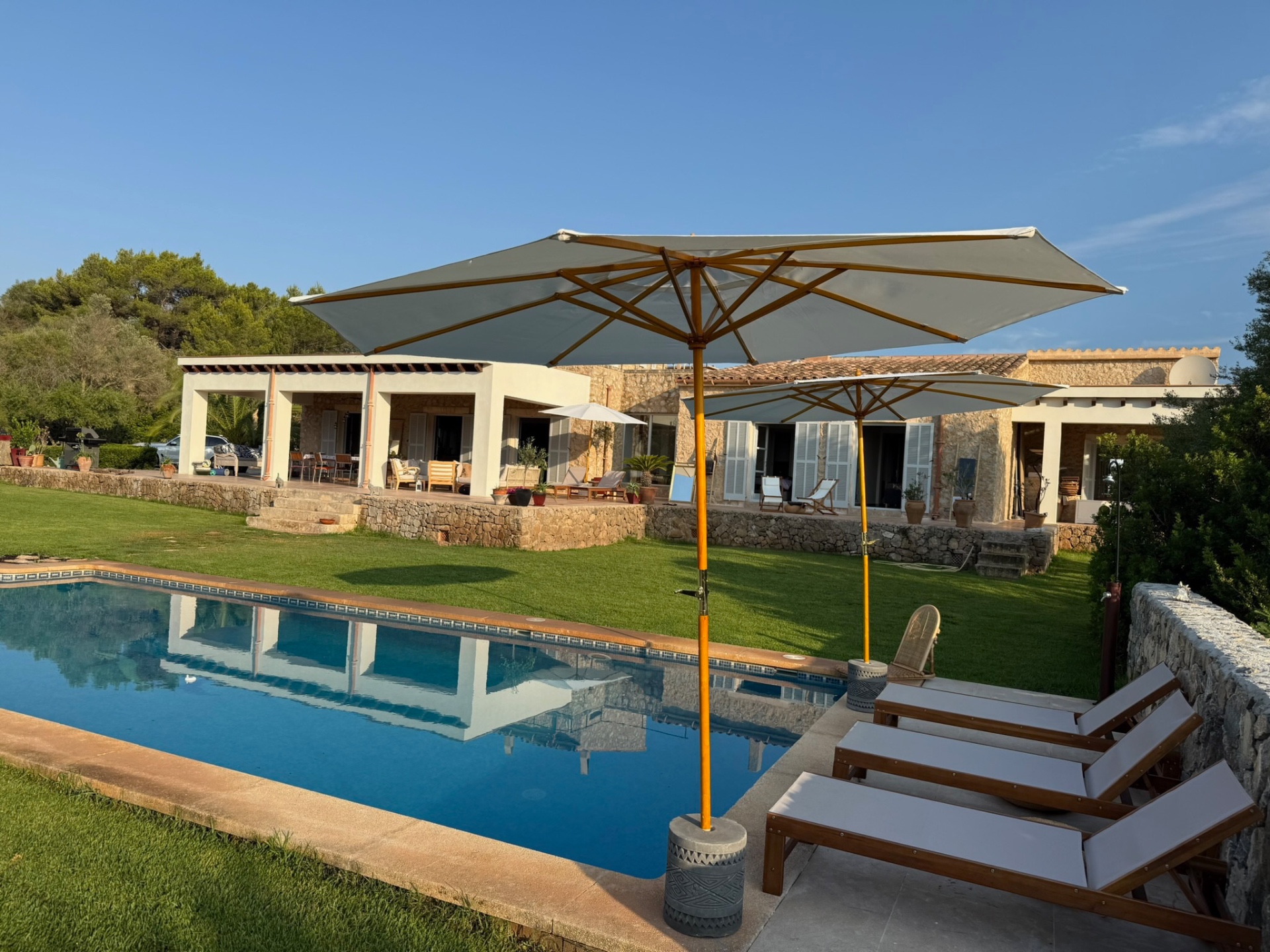 Pool & Terrasse